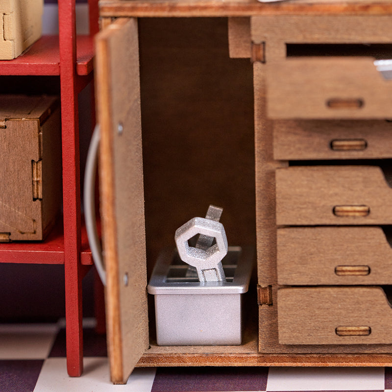DIY Miniatura Oficina de carros - Garage Workshop | Danva Creations