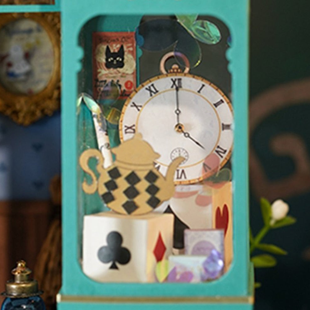 DIY Miniatura Alice Tea Store | Danva Creations