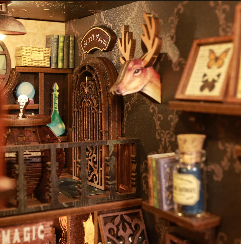 DIY Book nook - Magic Pharmacist | Danva Creations