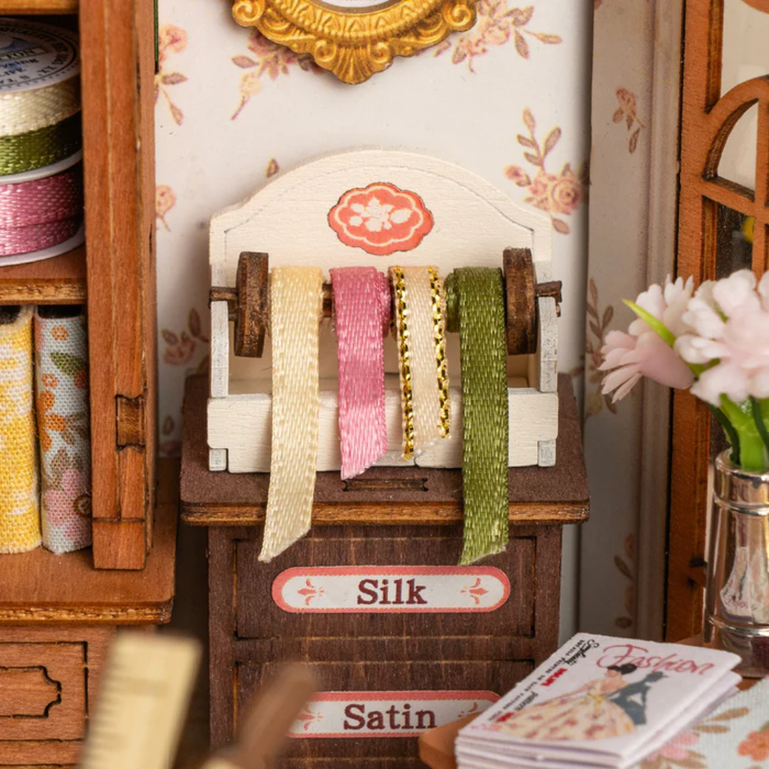 DIY Miniatura Elsa's Tailoring - Ateliê de Costura |  Danva Creations