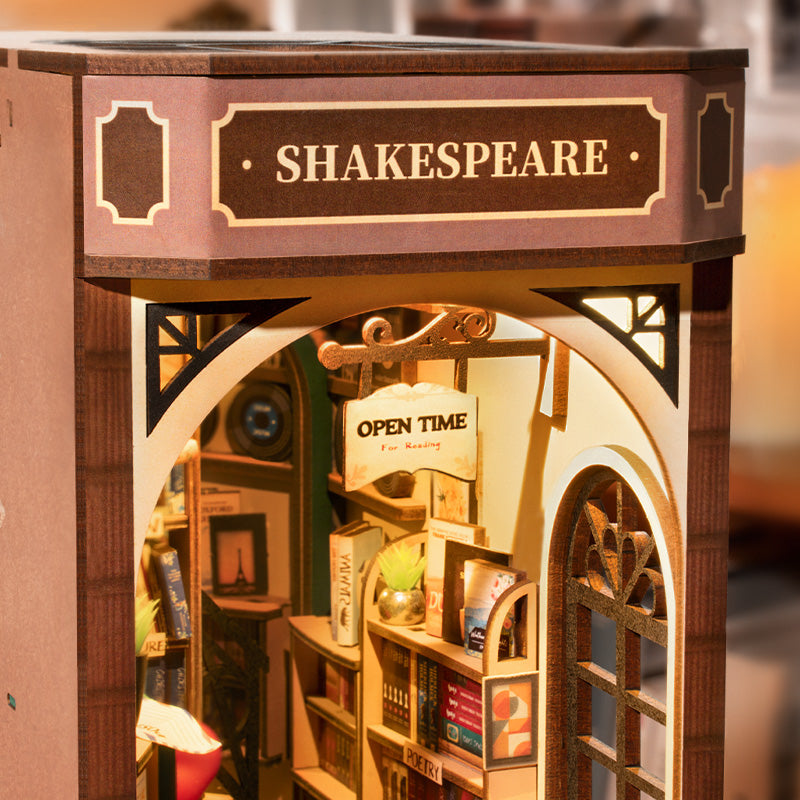 DIY Book nook  Livraria Shakespeare | Danva Creations